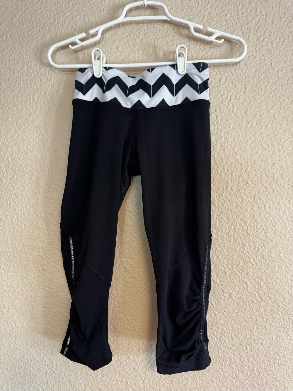 lululemon athletica Black Crop Leggings with Chevron Waistband